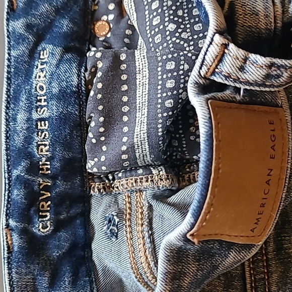 Women's AE Next Level Stretch Curvy Hi Rise Shortie Size 0 Distressed Shorts! - Picture 11 of 14